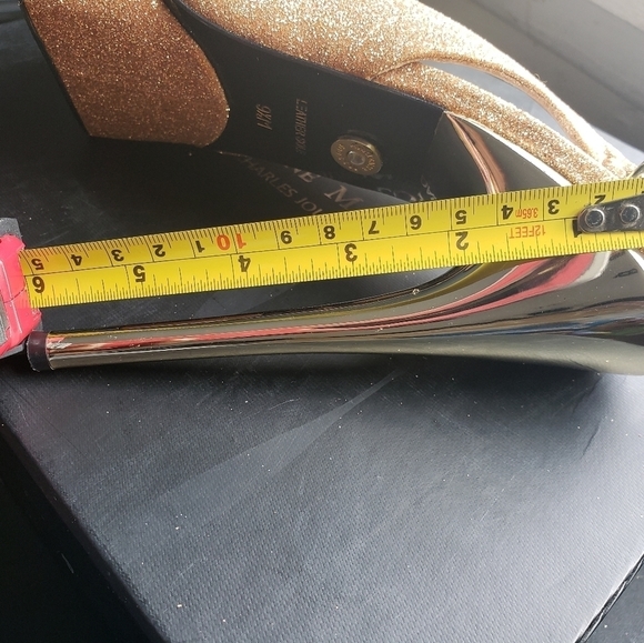 Adrienne Maloof for Charles Jourdan Gold Platform Slingback Stilettos Sz 9.5 - Picture 11 of 12